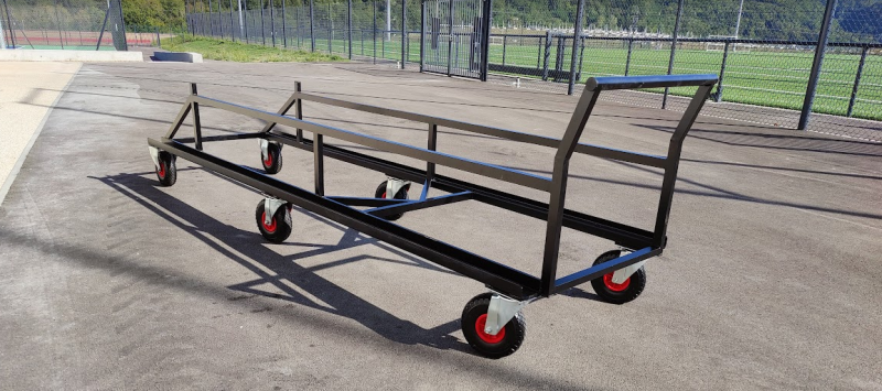 Chariot de trasport de haie vide avec roues pneumatiques pour faciliter le transport