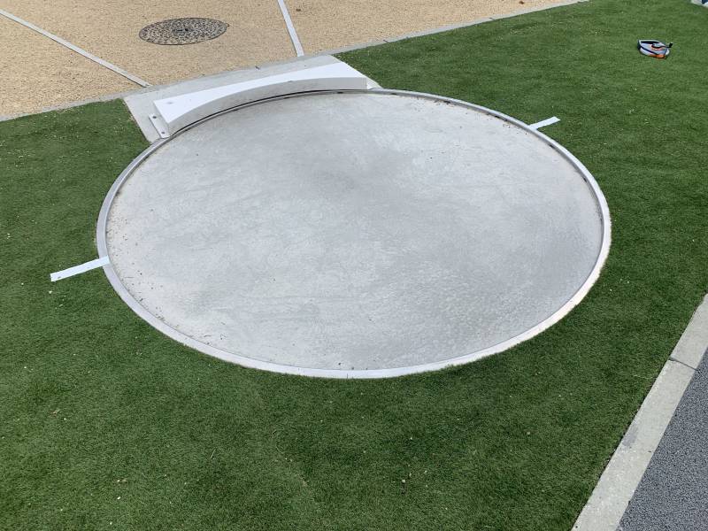 Cercle de lancer poid er marteau certifié world athletic pour pratiquer la discipline