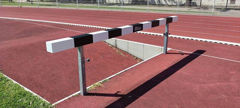Haie de steeple spécifique pour rivière selon discipline athlétisme