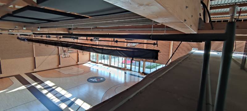 Vue d'ensemble du rideau et de son système d'élévation 