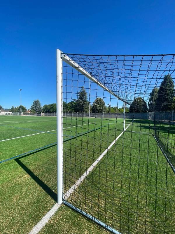 Arrière du but avec filet à l'interieure du profil et coin fermé 