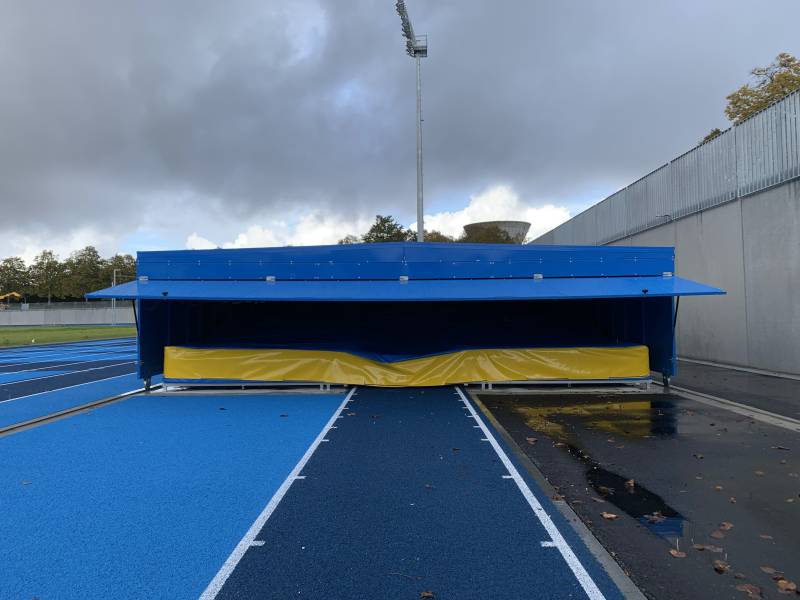 Garage metélique personalisable pour sautoir de perche double entrée 